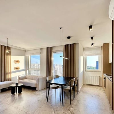 Alquiler de un elegante apartamento amueblado de 3 habitaciones, 60 m², Varsovia, Polonia